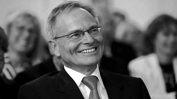 csm_Guenther_Fielmann_SW_f7e0abfa6a Porträt Günther Fielmann